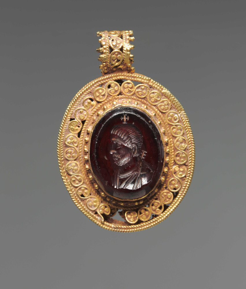 Anhänger mit Porträt-Intaglio, 500er Jahre von Byzantine School