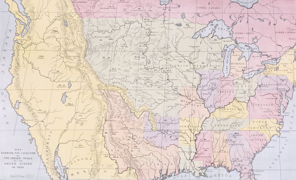 Karte mit den Siedlungsgebieten der Indianerstämme der USA im Jahr 1833, Illustration aus „The Indian Tribes of North America, Vol. 3“ von Thomas L. McKenney und James Hall, veröffentlicht von John Grant von George Catlin