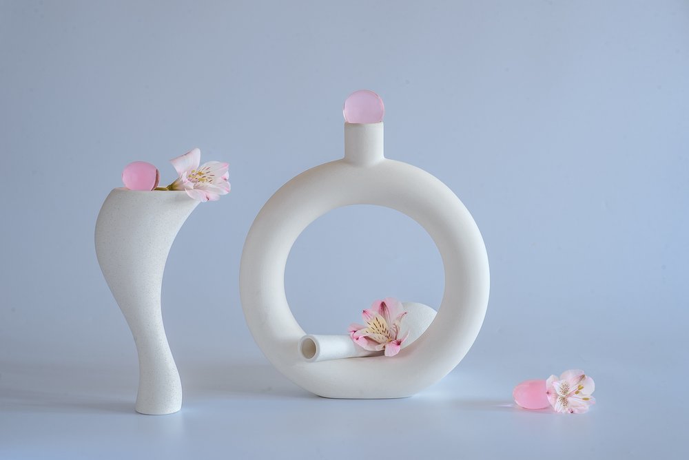 Minimalistisches Rosa Stillleben von Alice Sheng