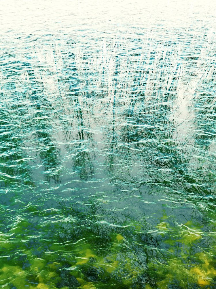 Abstrakte Wasserreflexionen von Angelo Cerantola
