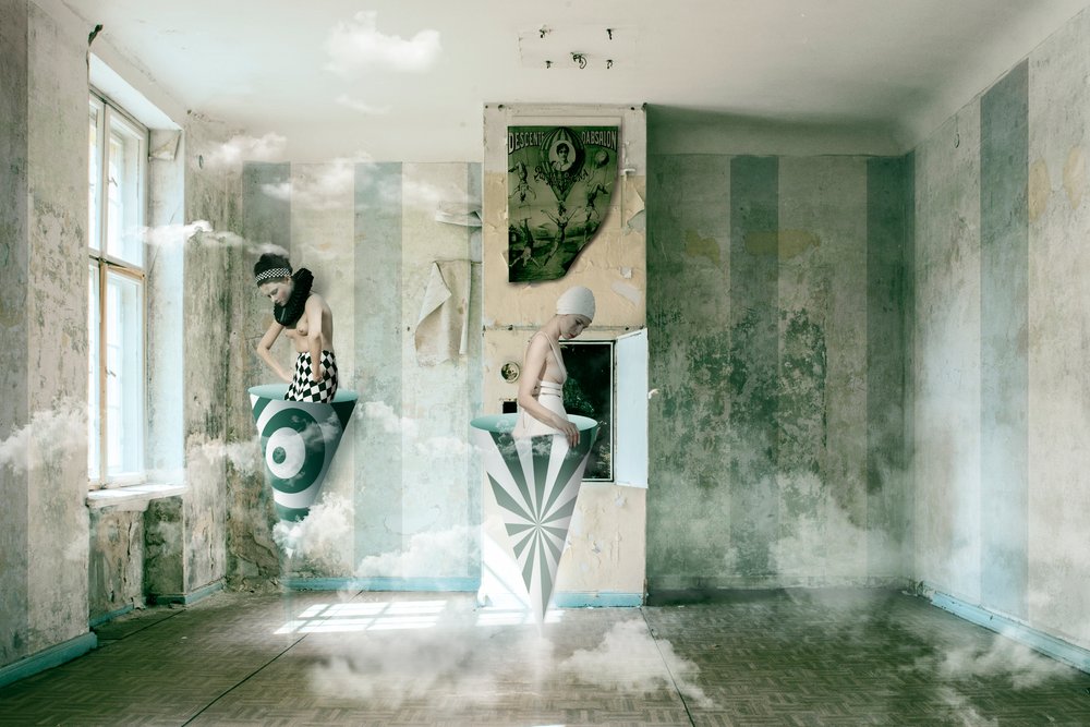Surrealer Wolkenraum von Christine von Diepenbroek
