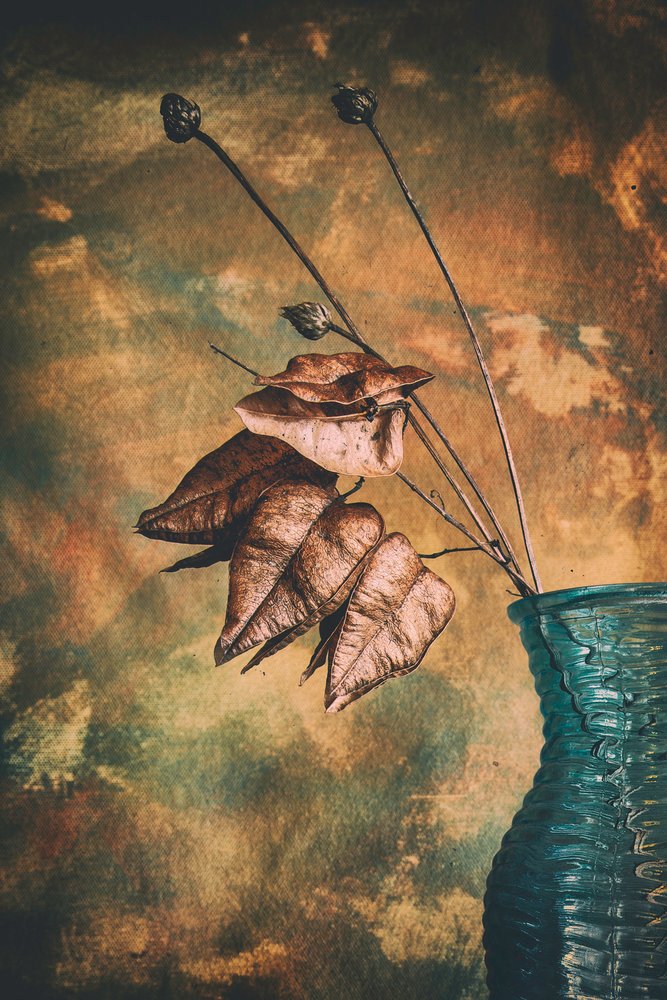 Getrocknete Botanicals in türkisfarbener Vase von Cicek Kiral