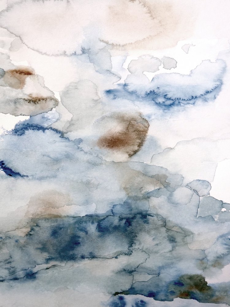 Blau-brauner abstrakter Himmel von Gemma Bardot