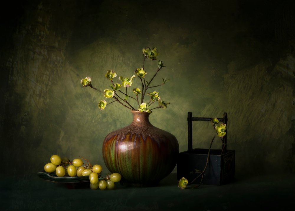 Elegantes Grünes Stillleben von John-Mei Zhong