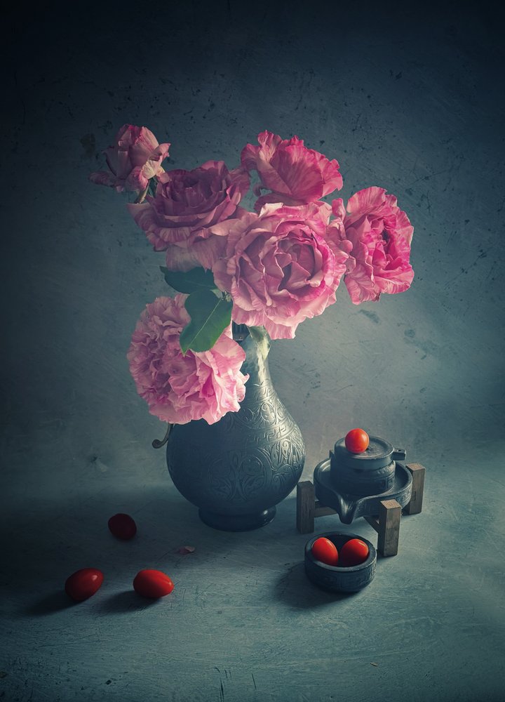 Gartenrosen und Tomaten von Judy Tseng