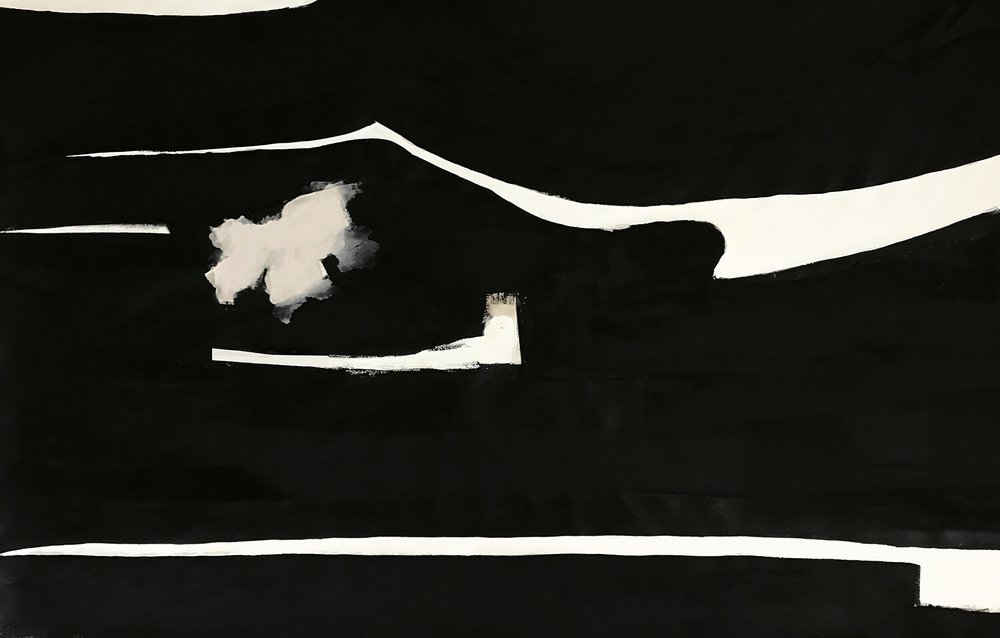 Schwarzes Abstrakt mit rosa Blume von Kristin Brin