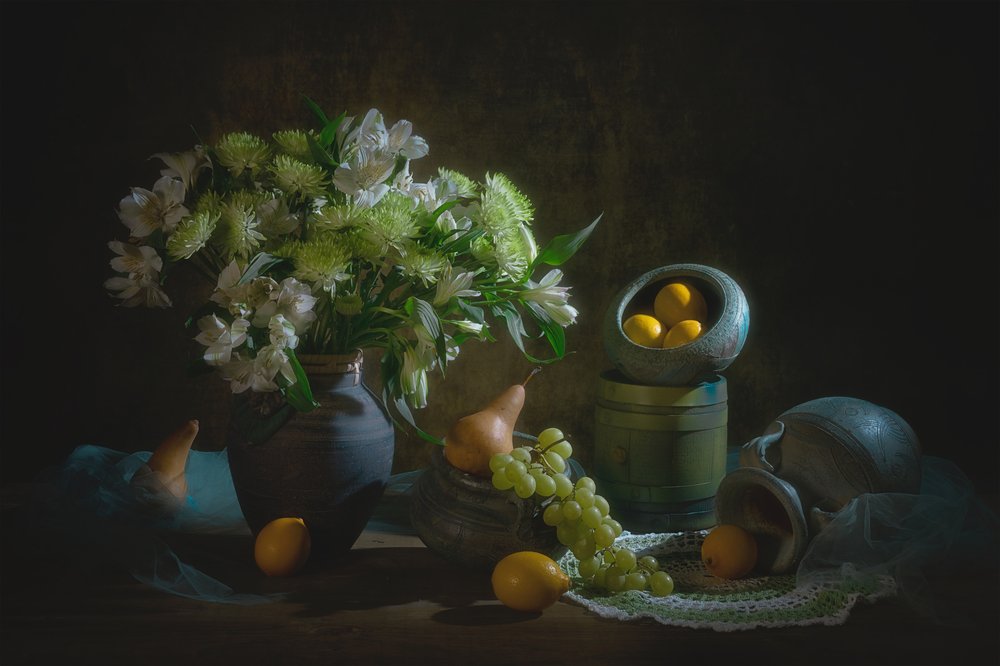 Stimmungsvolles Blumenstillleben von Lydia Jacobs
