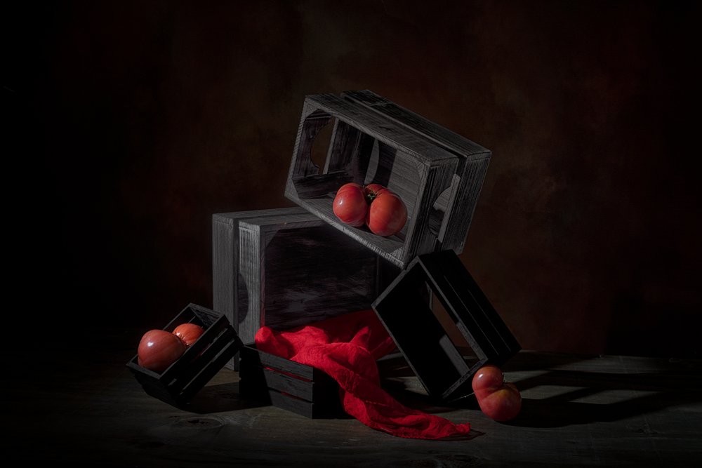 Rote Früchte in Kisten von Lydia Jacobs