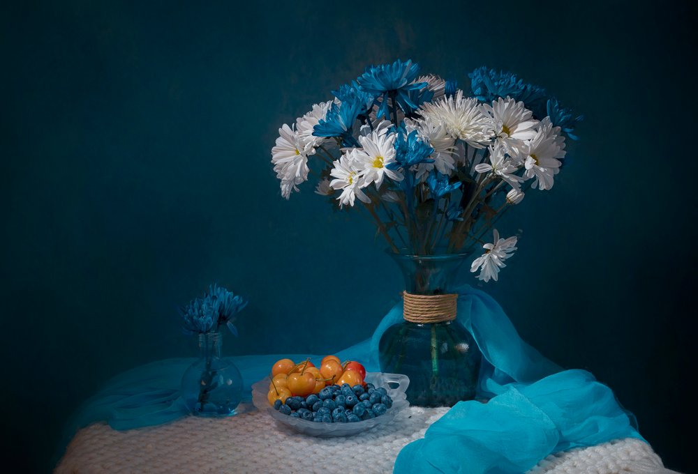 Teal Blumen Obstschale von Lydia Jacobs