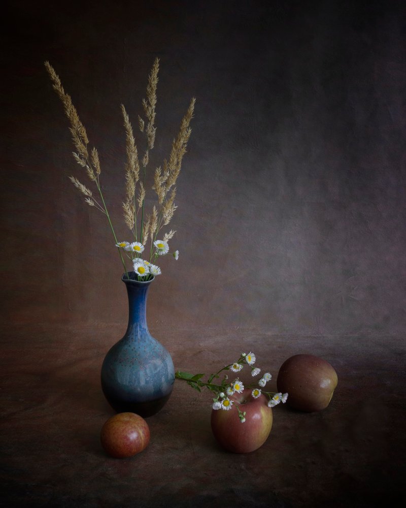 Herbstäpfel und Vase von Purple Bamboo