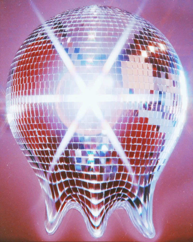 Schmelzende Discokugel von Samantha Hearn