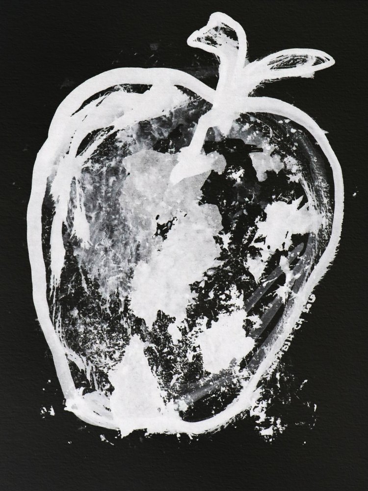 Abstrakter weißer Apfel von Santhosh ch