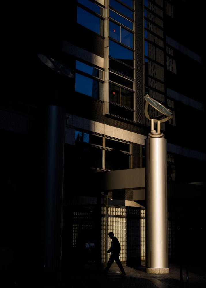 Städtisches Licht und Schatten von Satoshi Hata