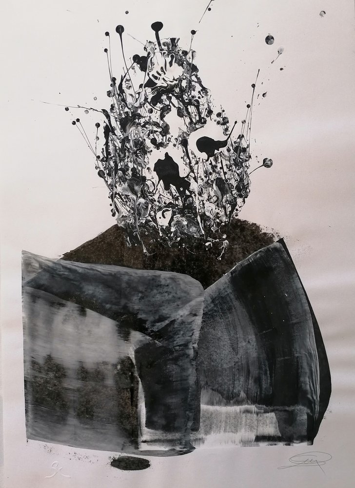 Monochrome Abstrakte Explosion von Stefano Mazzolini
