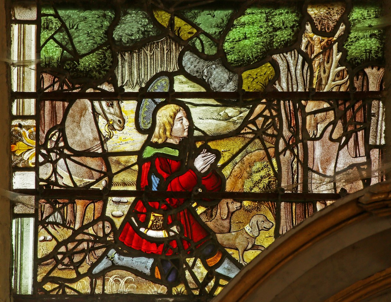 Fenster, das den heiligen Eustachius zeigt, wie er eine Vision von Christus zwischen den Geweihen des Hirsches hat von French School