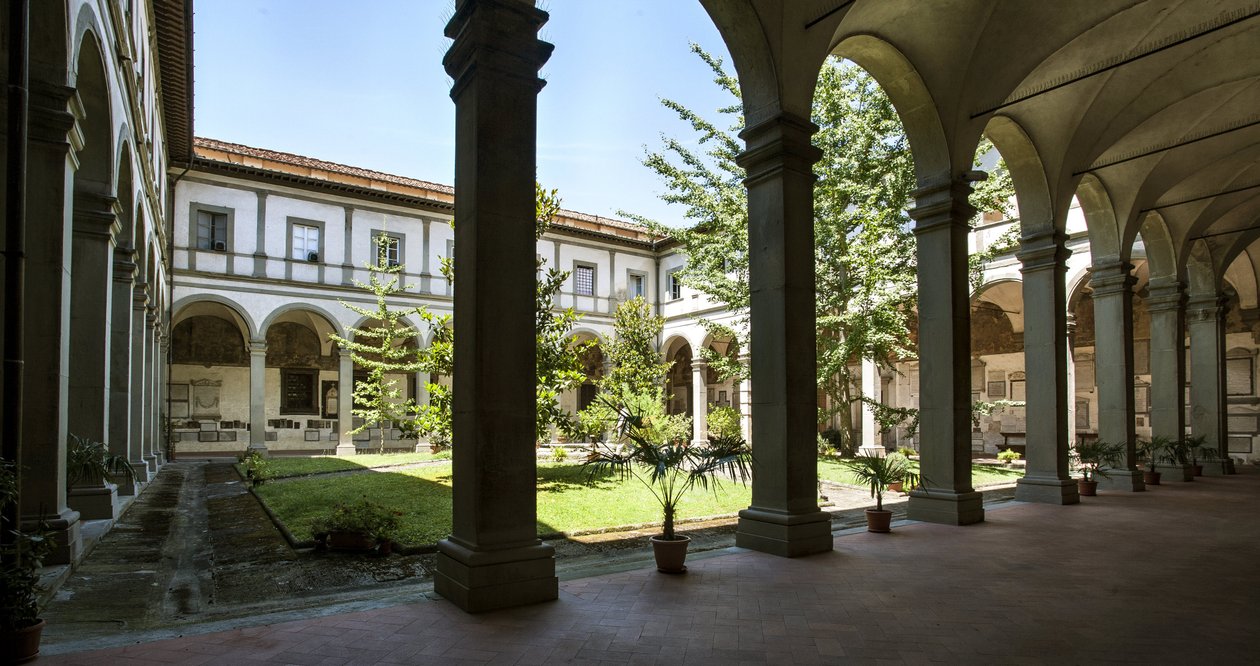 Architektur: Blick auf den Kreuzgang der Toten (Chiostro dei Morti) von Alfonso the Younger (attr. to) Parigi