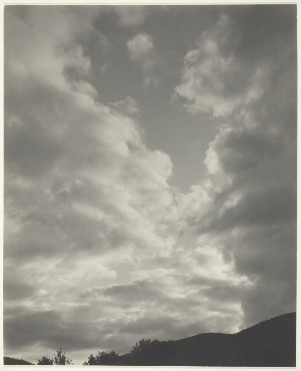 Musik - Eine Folge von zehn Wolkenfotografien, Nr. II von Alfred Stieglitz