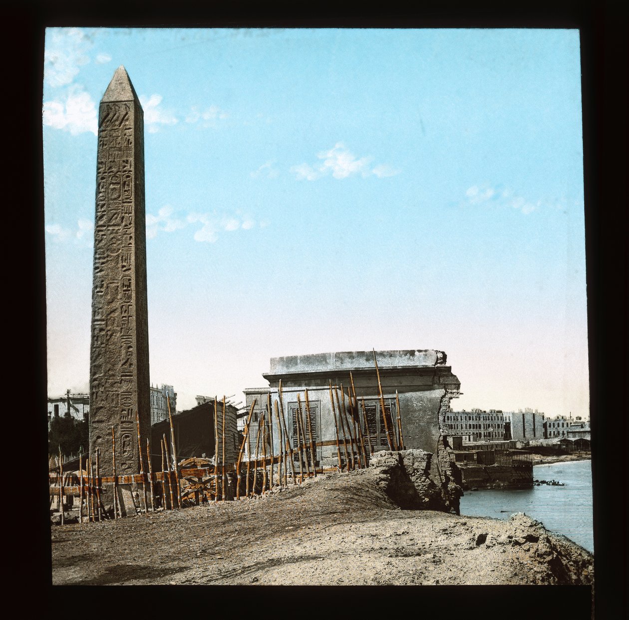Ägypten - Kleopatras Nadel, Alexandria von American Photographer