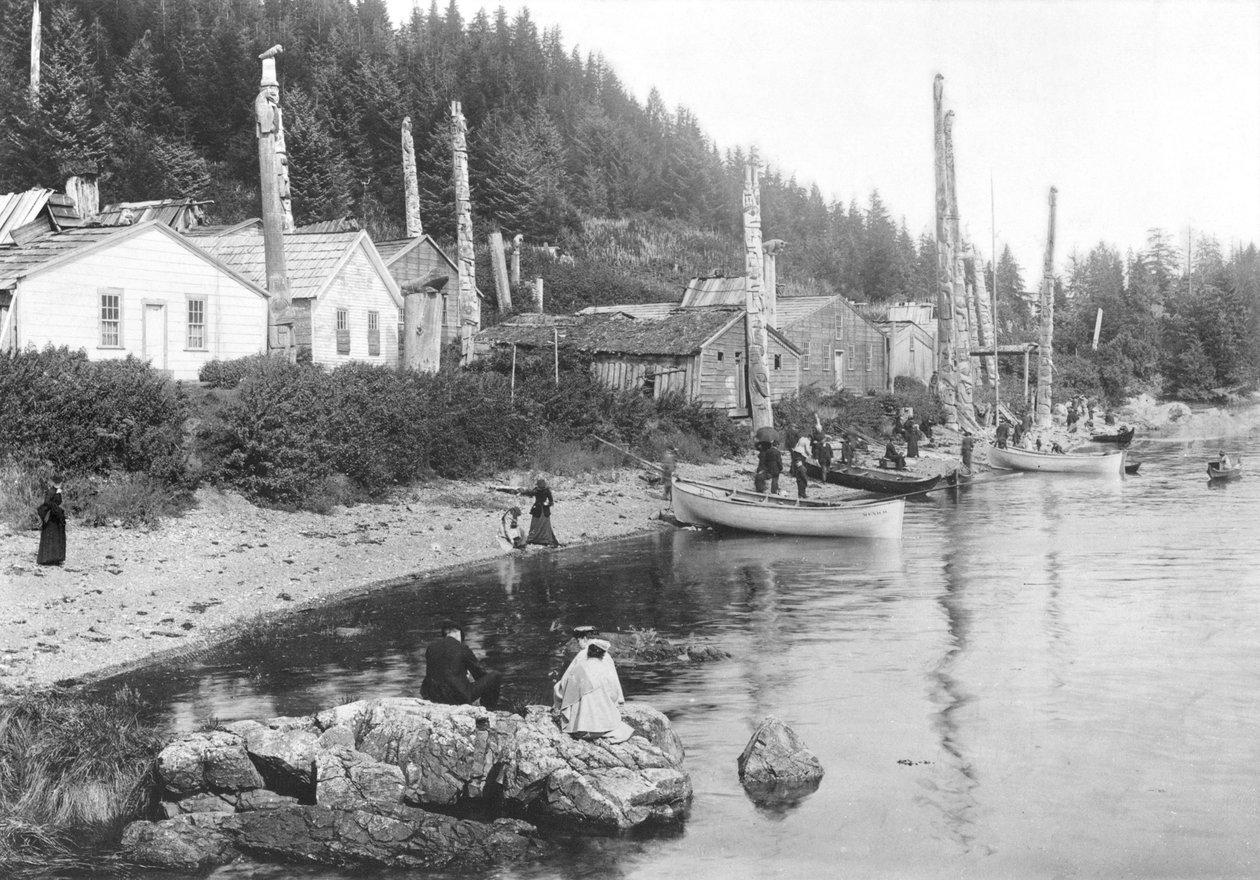 Dorf in Alaska, um 1900 von American Photographer