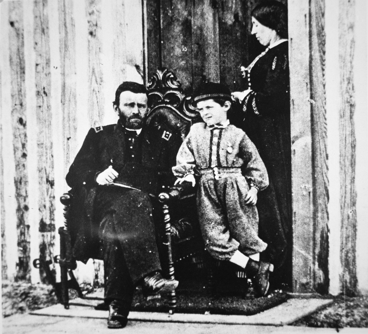 General Grant mit seiner Frau Julia Dent und ihrem Sohn Frederick Dent Grant in City Point von American Photographer