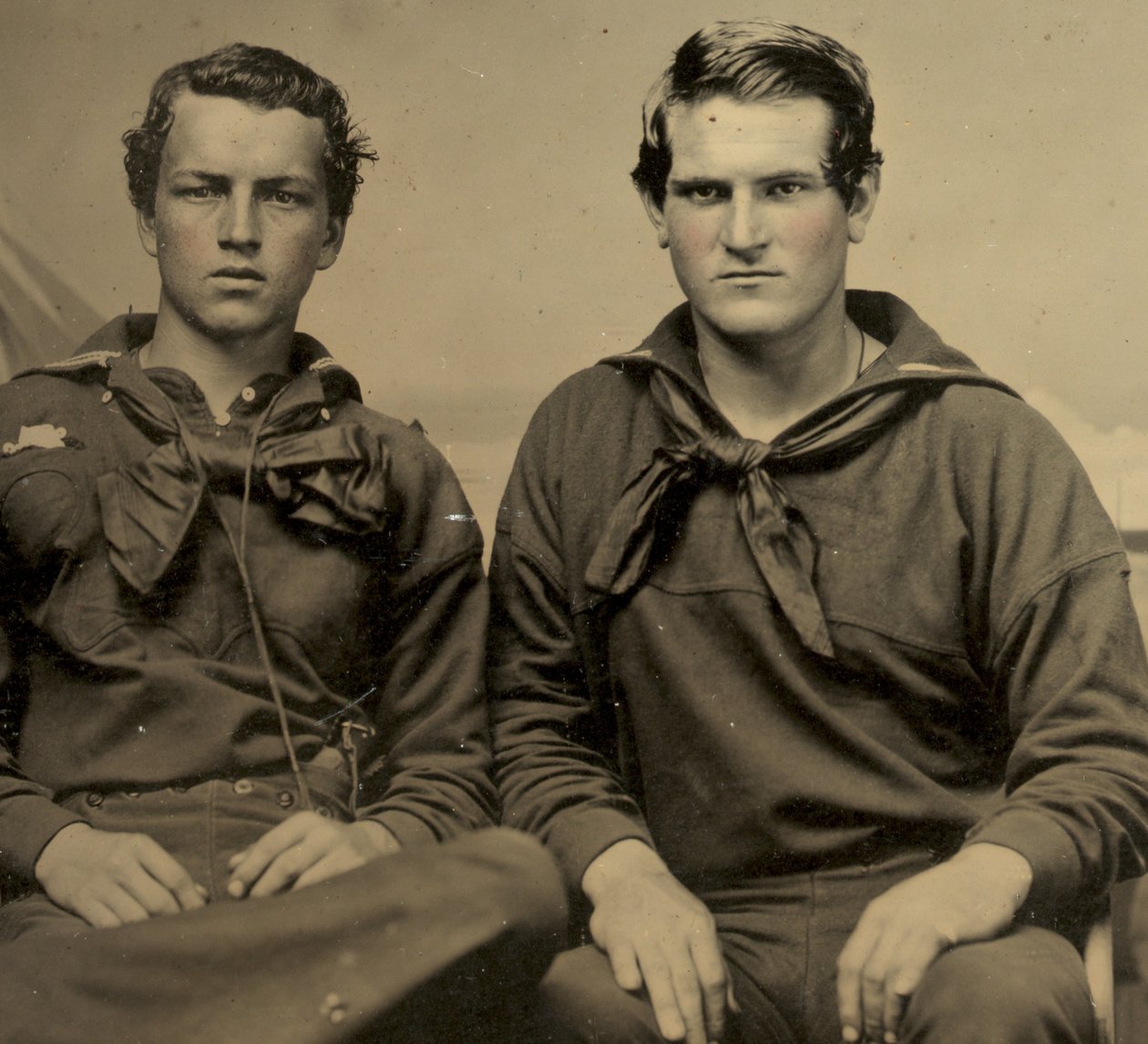 Porträt von zwei Matrosen in Union-Uniform, ca. 1861 (Tintype-Foto) von American Photographer