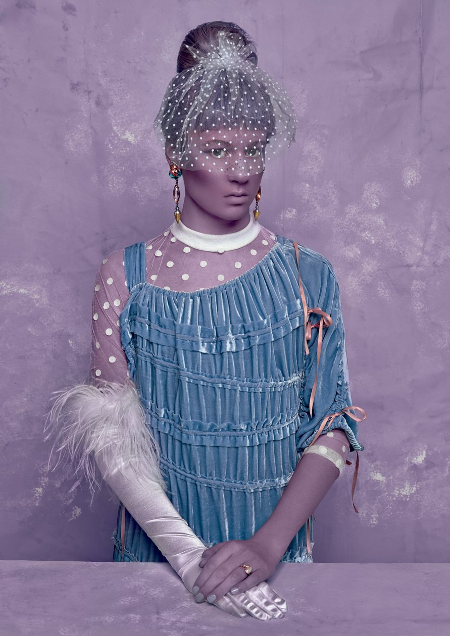 Ella_02, 2016 von Ana Carolina Tavares Mizrahi