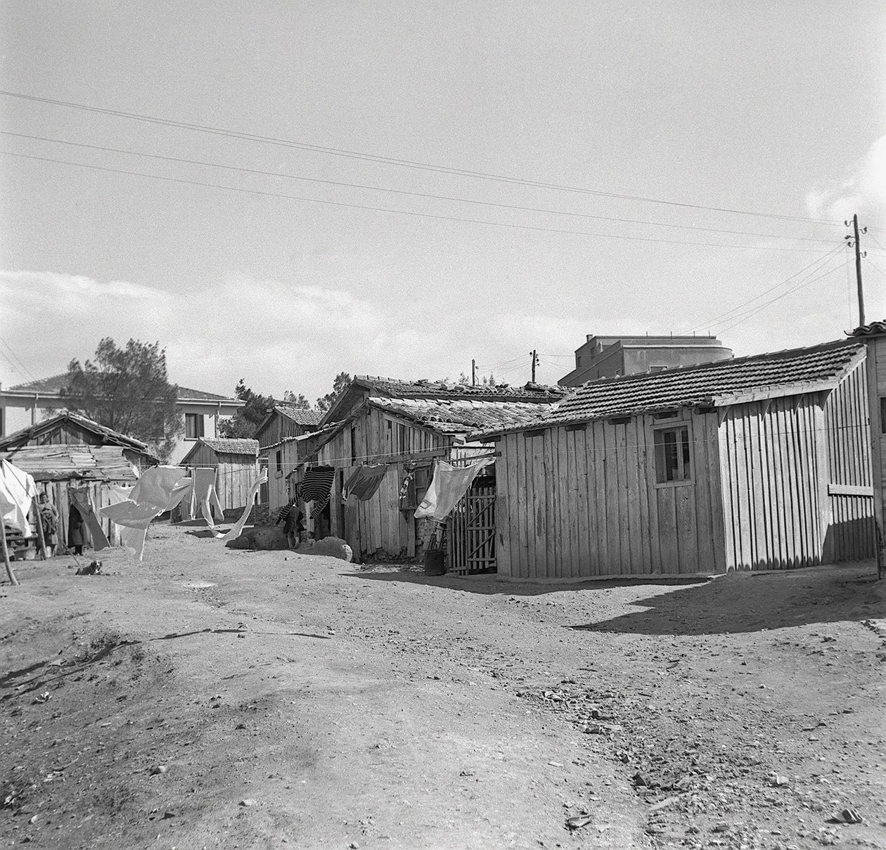 ARBEITERVIERTEL, Crotone von Ando Gilardi