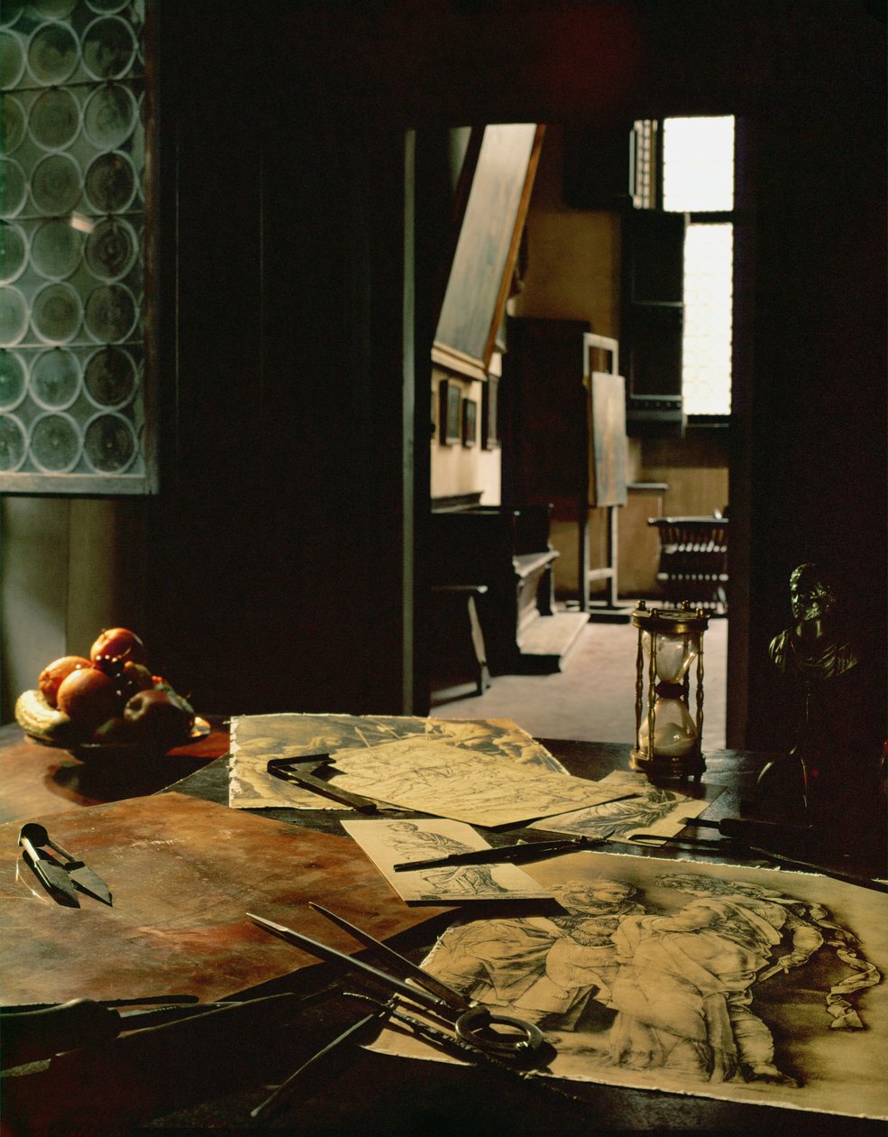 Studie von Andrea Mantegna mit seinen Zeichnungen und Gravurwerkzeugen von Andrea Mantegna