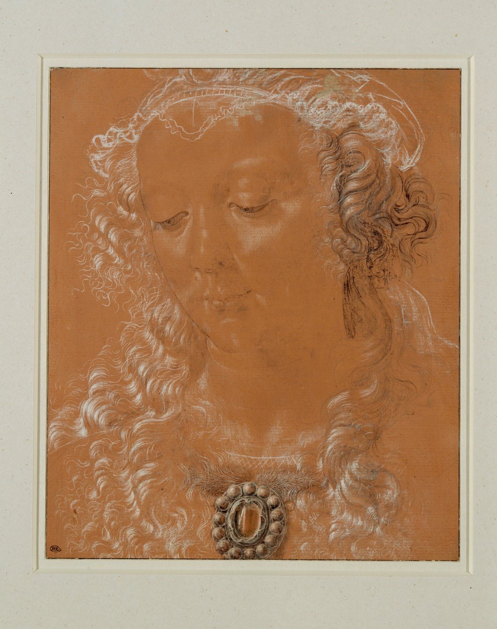 Kopf einer Frau, die Augen gesenkt, leicht nach links gedreht von Andrea del Verrocchio