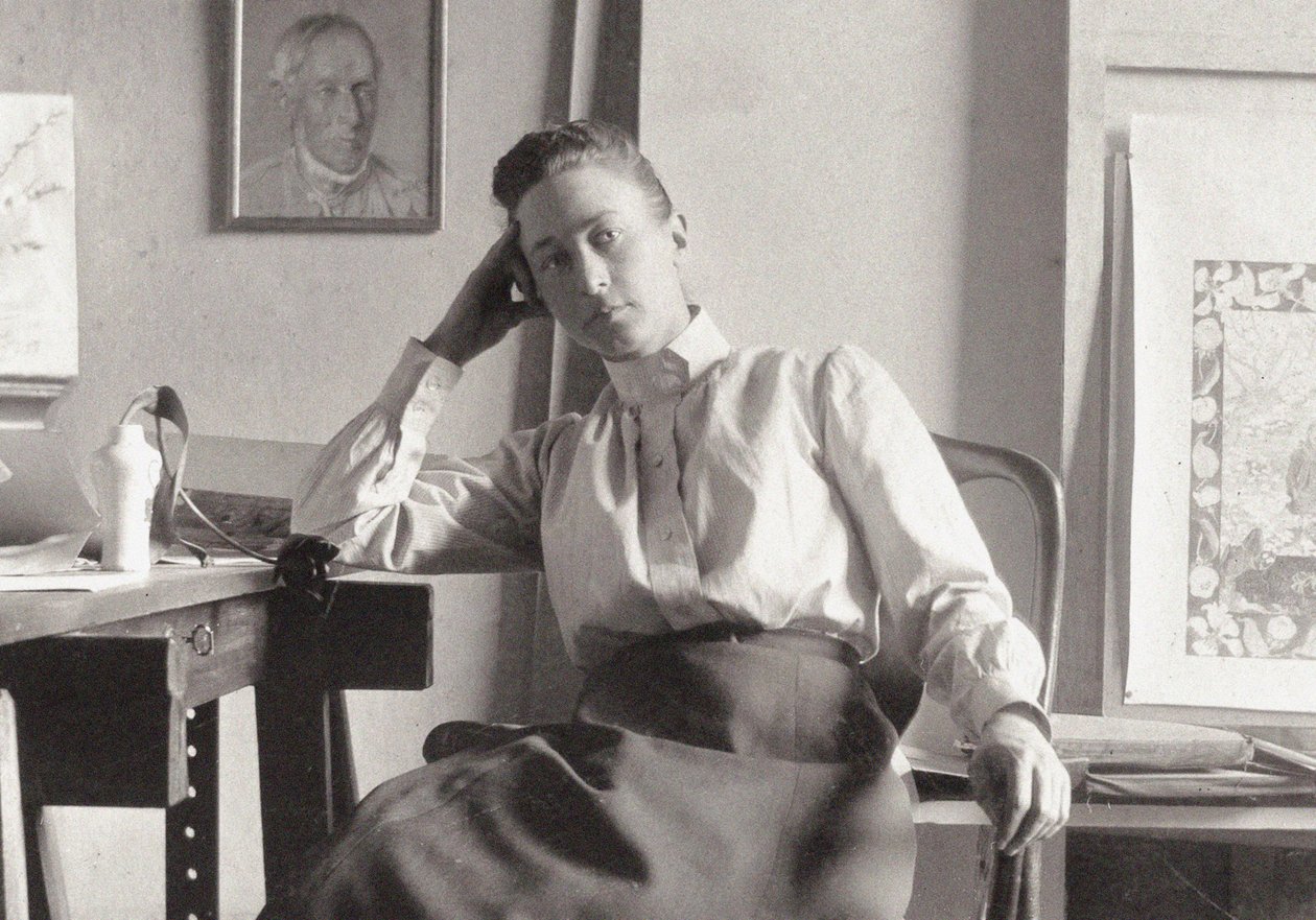 Hilma af Klint in ihrem Studio in der Hamngatan, Stockholm, ca. 1895 (Fotografie) von Anonymous Anonymous
