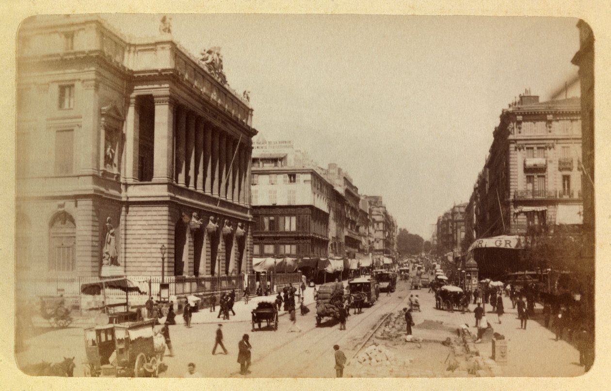Die Stadt Marseille und ihre Umgebung um 1885-1890: Perspektive der Rue Canebiere und Rue de Noailles, Privatsammlung von Anonymous Anonymous