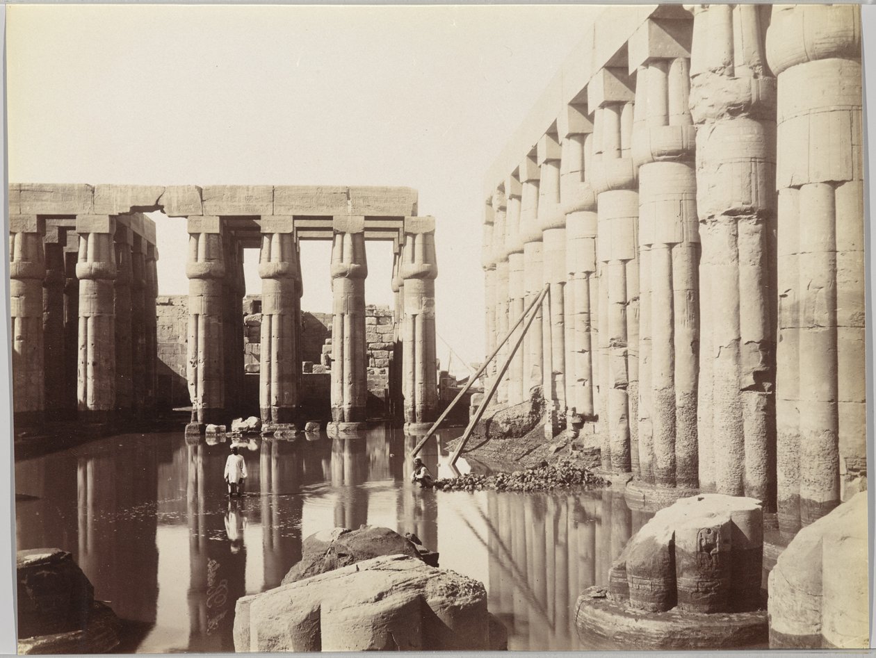 Tempel von Luxor (Ansicht des Hofes von Amenhotep III) von Antonio Beato