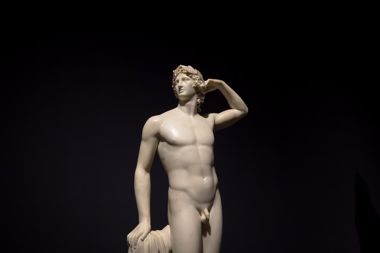 Die antike Skulptur Apollo krönt sich selbst - 1782 - Antonio Canova, 2019 von Antonio Canova