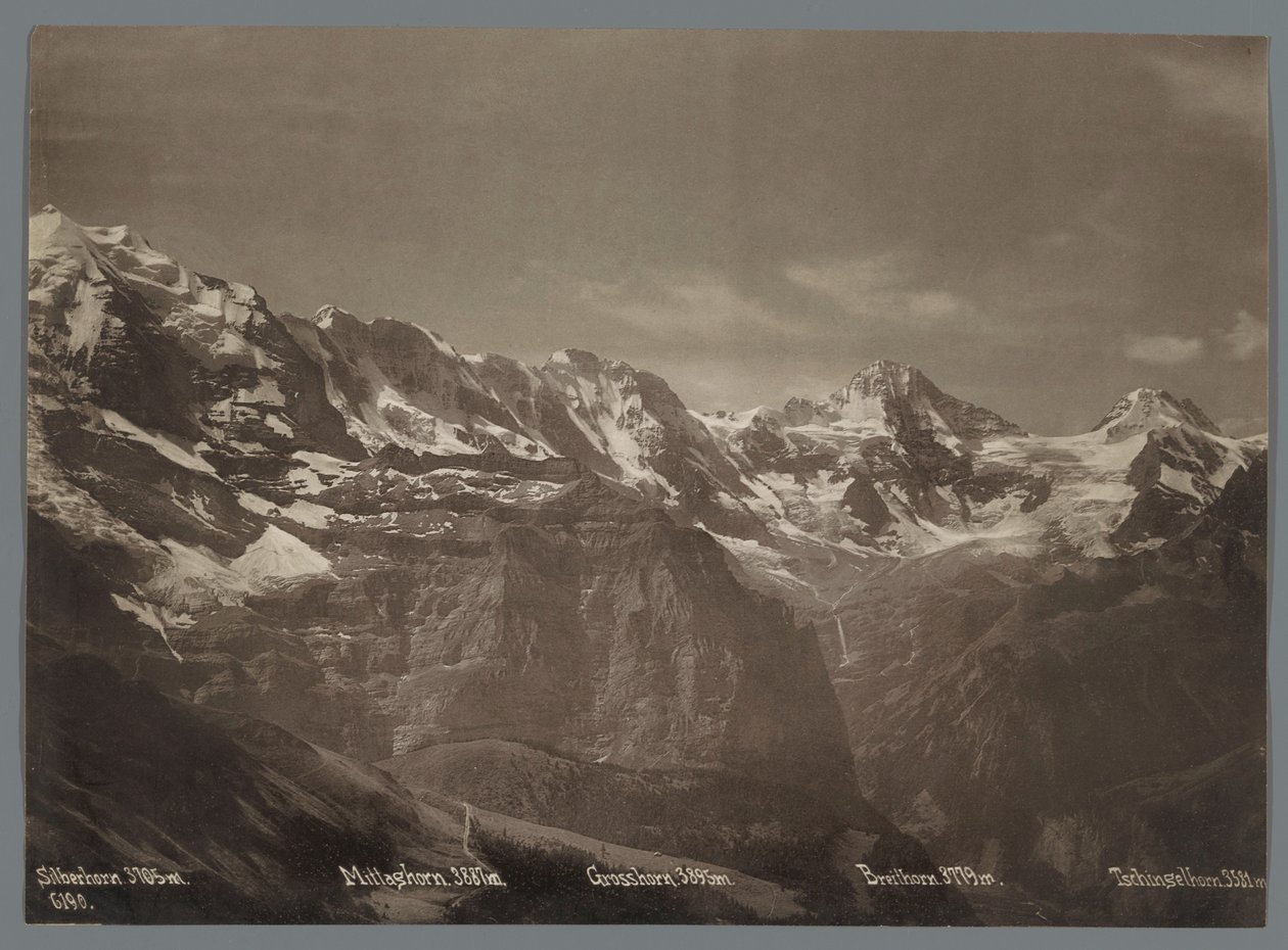 Blick auf die Silberhorn, die Mittaghorn, die Grosshorn, die Breithorn und die Tschingelhorn in den Berner Alpen (Panorama der Jungfraukette) von Arthur Gabler