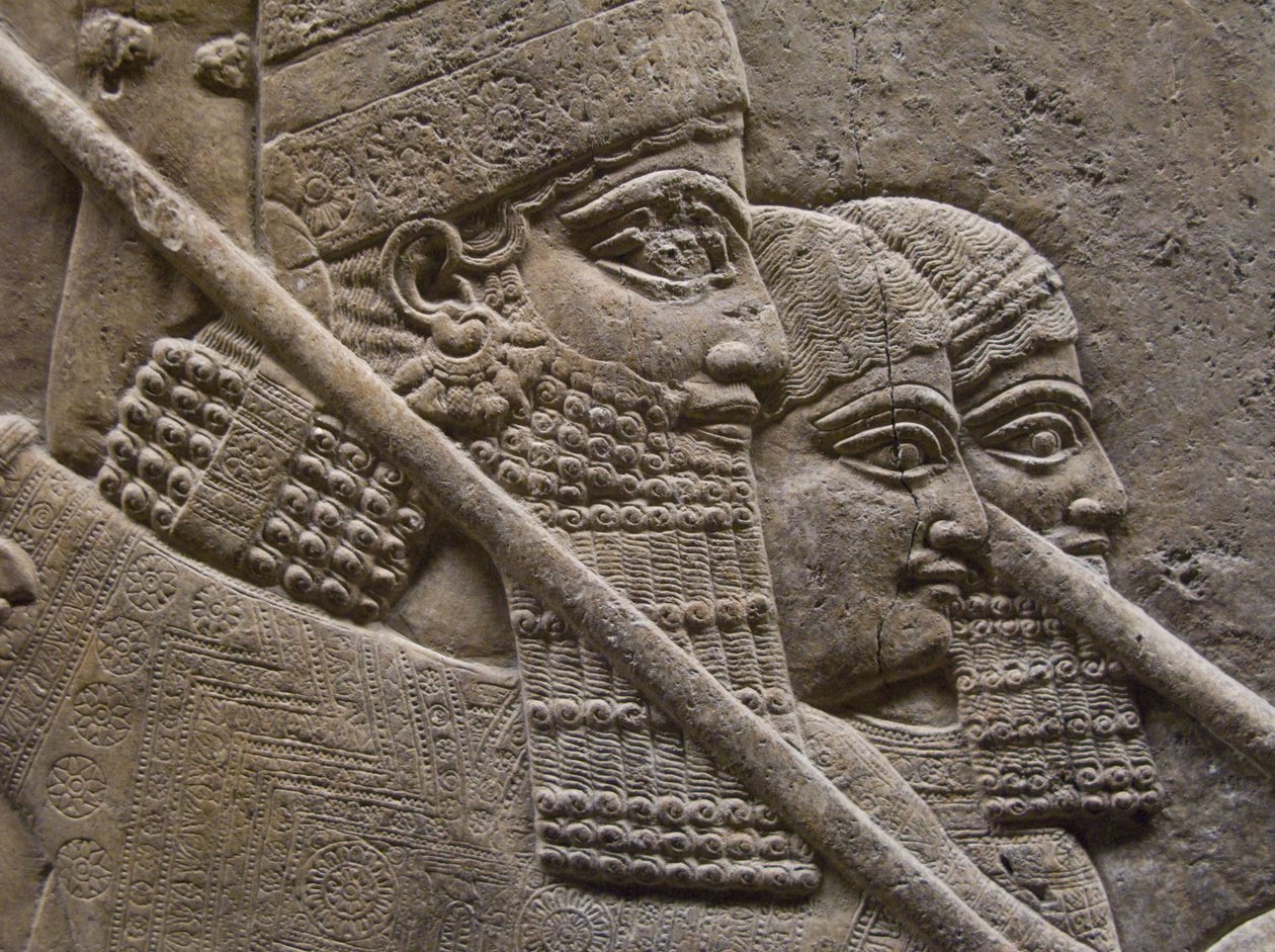 König Ashurnasirpal II bei einer königlichen Löwenjagd, 7. Jh. v. Chr. von Assyrian