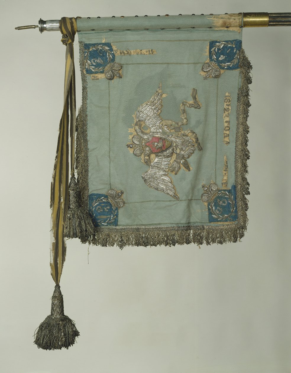 Die Standarte des Heiligen Georg des Kürassierregiments der Leibgarde Seiner Majestät, ca. 1830 von Banners and Standards Flags
