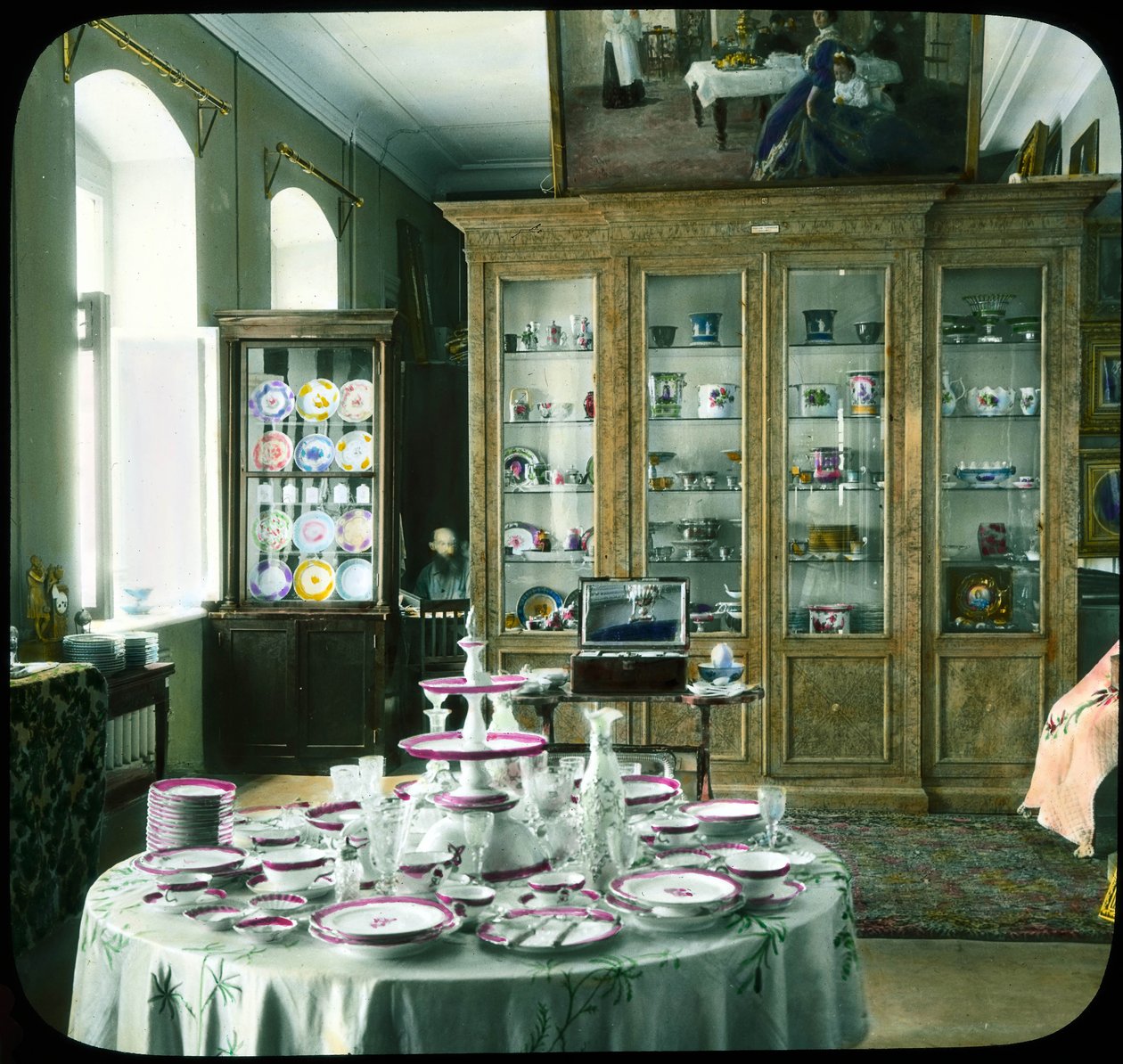 Torgsin-Geschäft Handel mit Ausländern, Moskau, 1931 von Branson DeCou