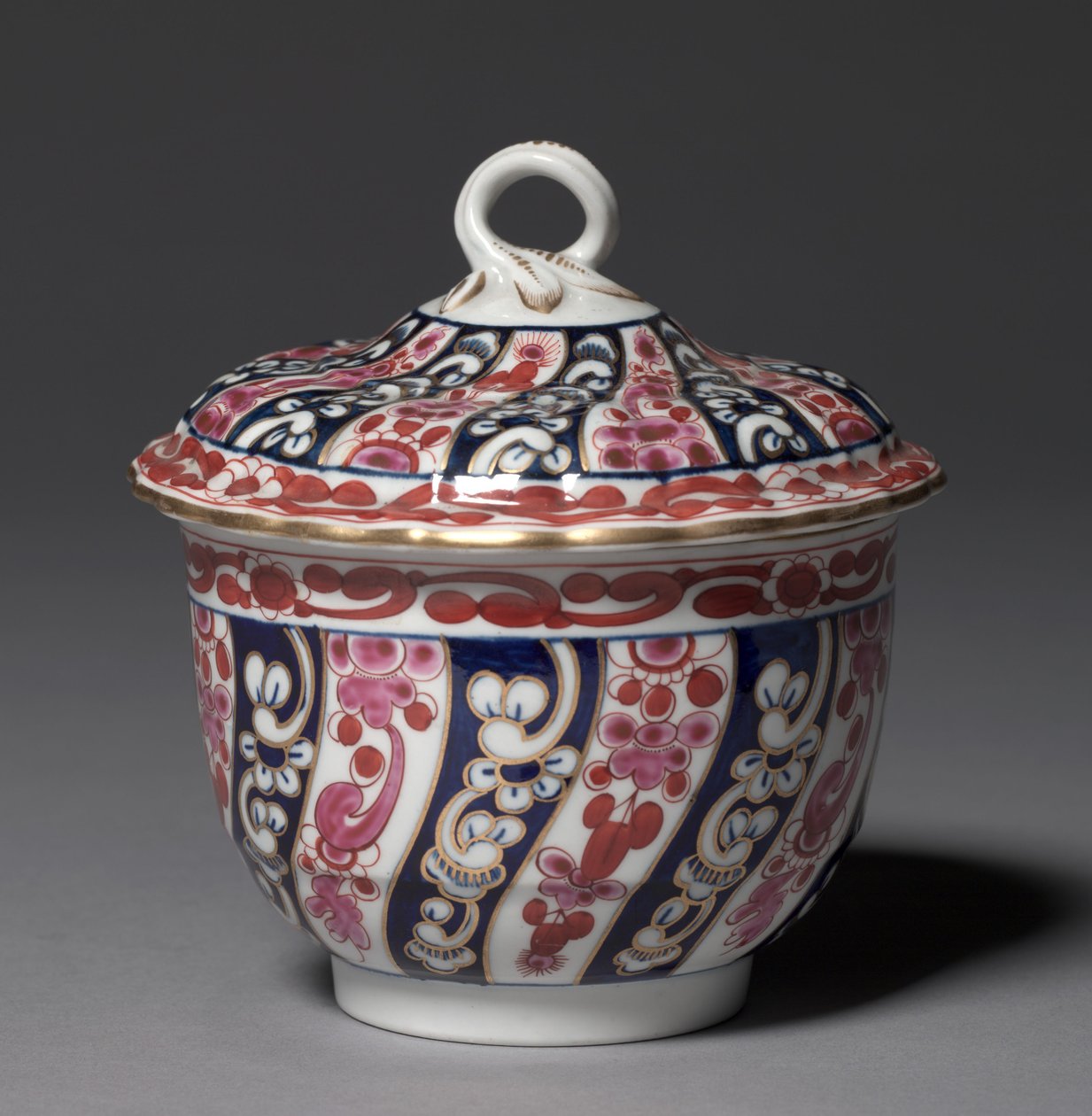 Gedeckte Schale, Hersteller Worcester Porzellanmanufaktur, ca. 1770 von British School