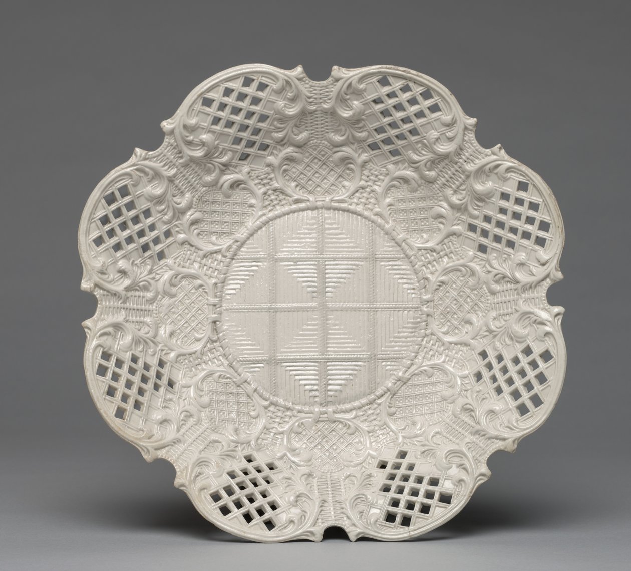 Teller, hergestellt von einer Staffordshire-Fabrik, England, ca. 1760 von British School