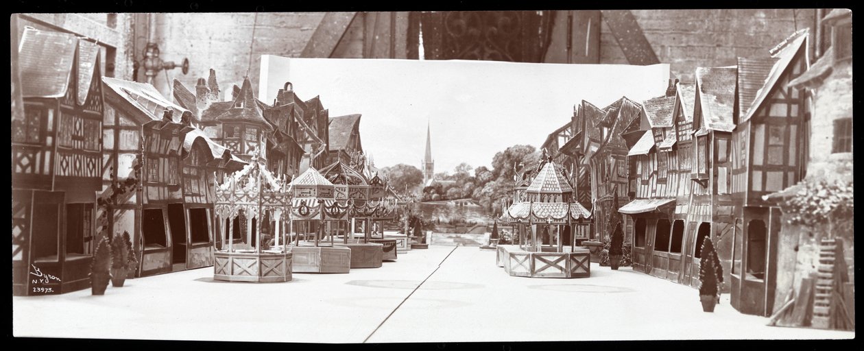 Modell des Bühnenbildes eines unbekannten Stücks, entworfen von Ernest Gros, 1906 von Byron Company