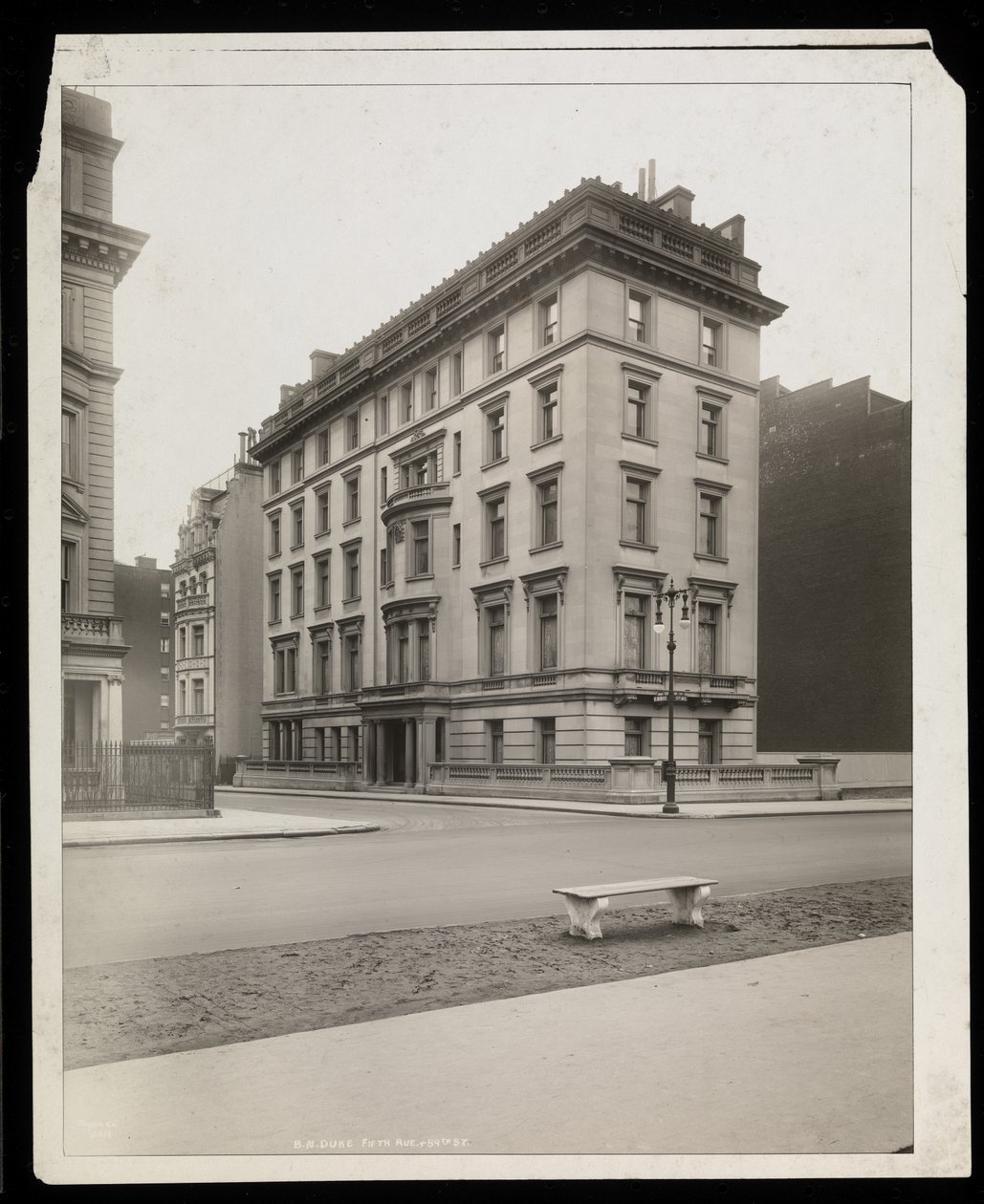 Die B.N. Duke Residenz an der 5th Avenue und East 89th Street, New York, 1921 von Byron Company