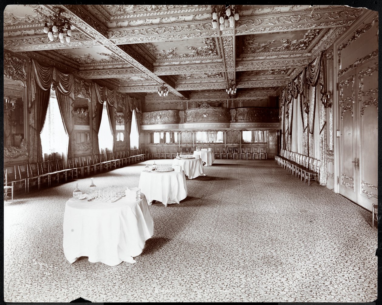 Der Empfangsraum im Hotel Delmonico, 1902 von Byron Company