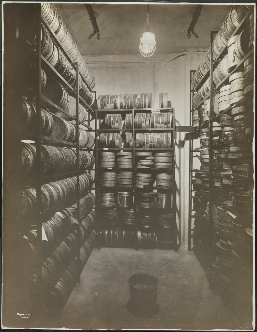 Mutual Film Co., 1600 Broadway, New York, 1918 von Byron Company
