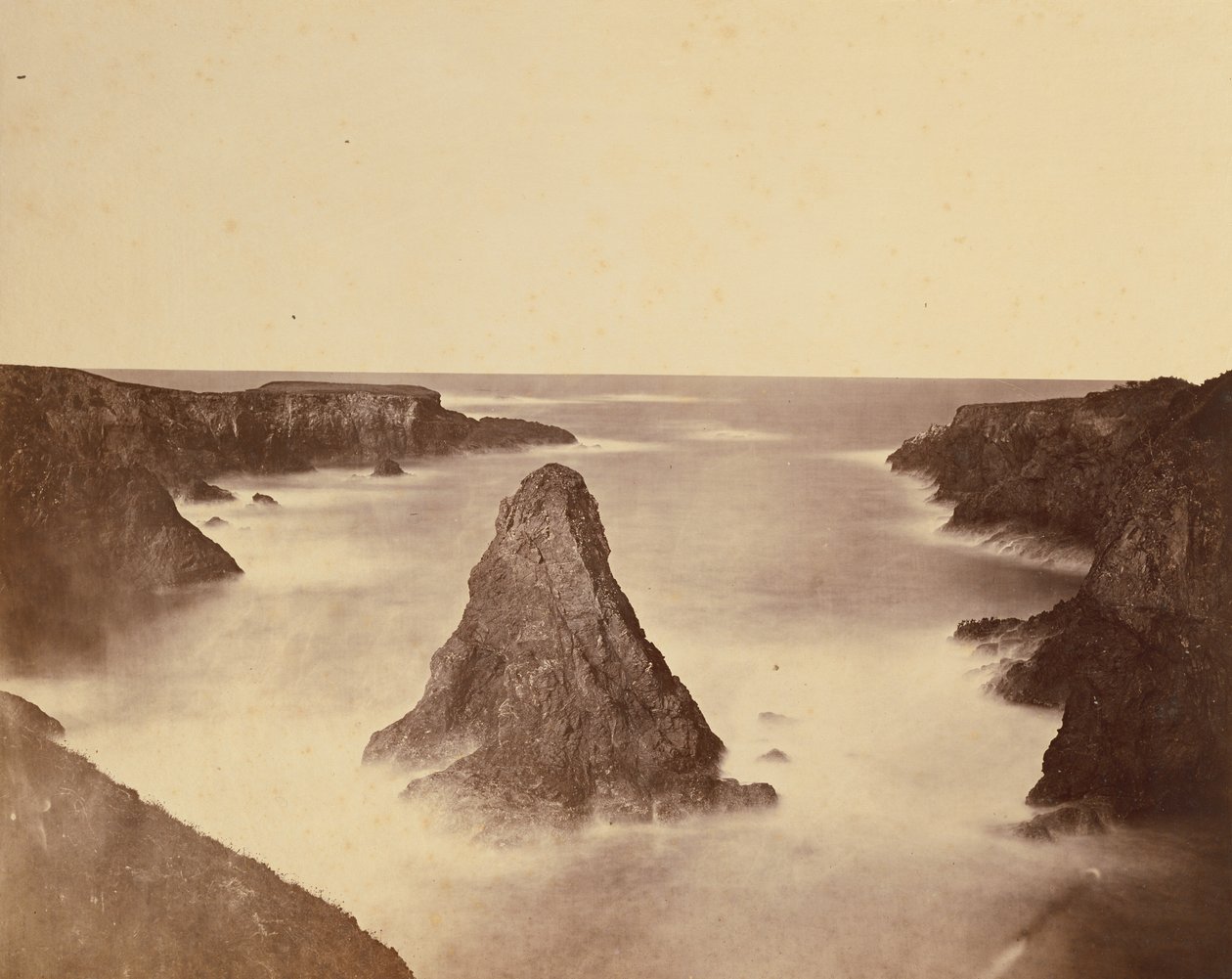 [Küstenansicht #1] / [Küstenansicht, Mendocino] von Carleton Watkins