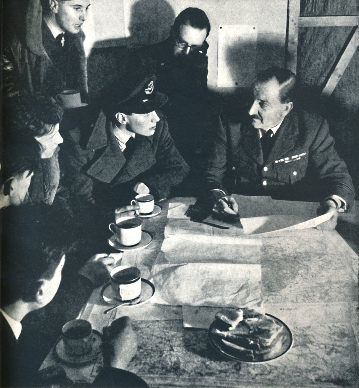 Rückkehr: Verhör von Cecil Beaton