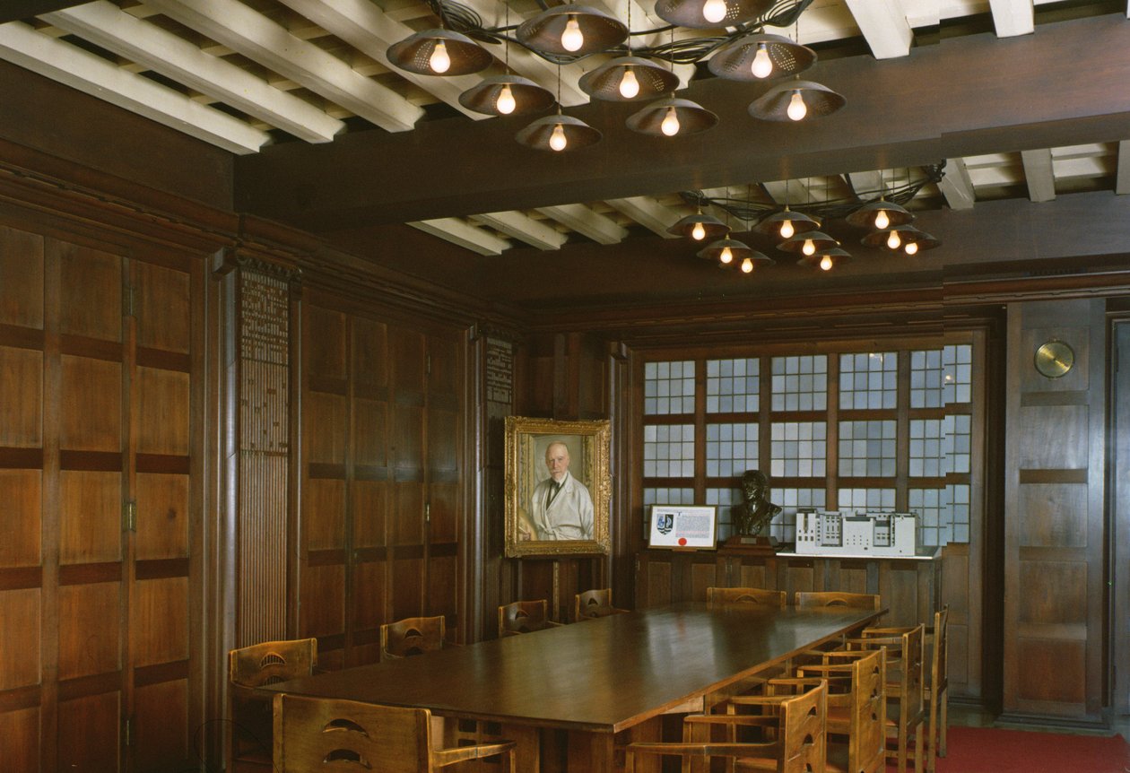 Ansicht des Sitzungssaals, gebaut 1897-99 von Charles Rennie Mackintosh