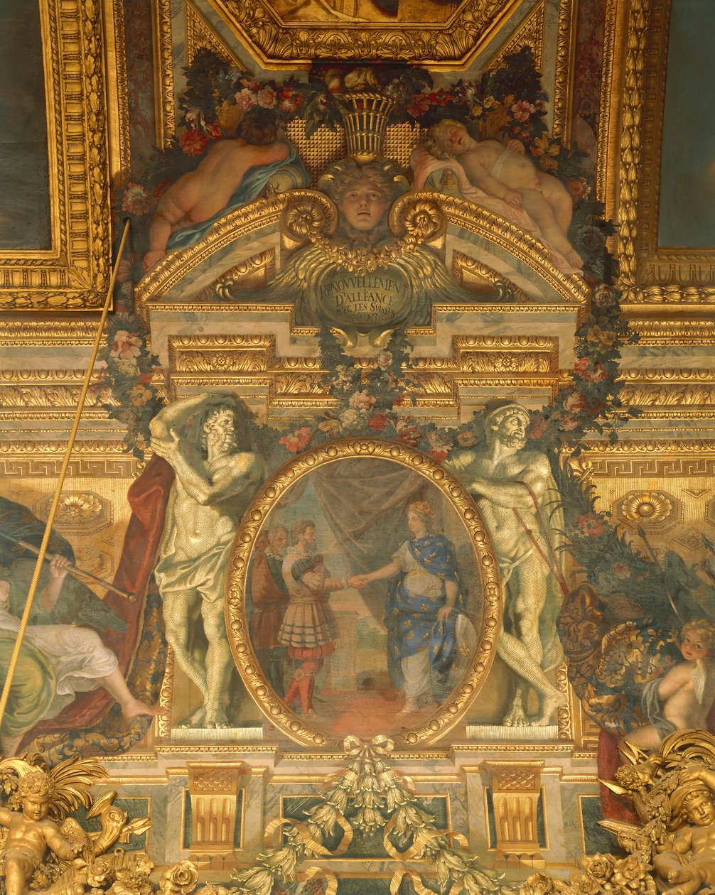 Detail der Dekorationen von Charles Le Brun, Spiegelsaal, Schloss Versailles von Charles Le Brun