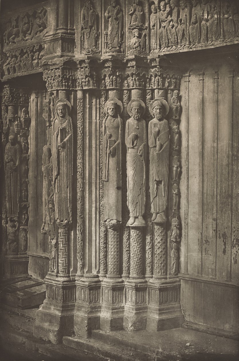 Kathedrale von Chartres. Rechte Tür des Königlichen Portals, Westseite, 12. Jahrhundert, vor Juli 1857 (Foto) von Charles Nègre