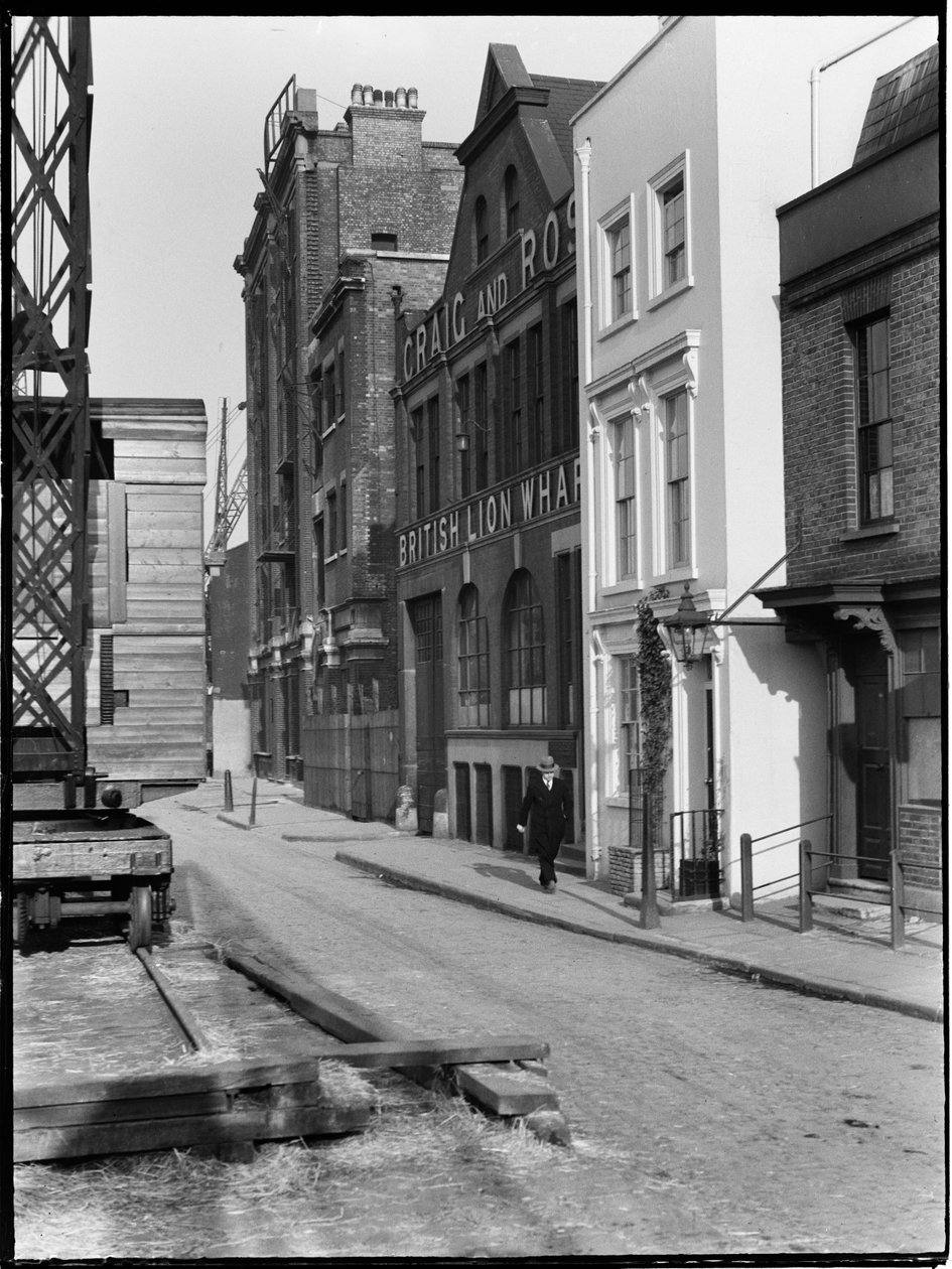 Bankside, Southwark, Greater London Authority, 1925-1935 von Charles William Prickett