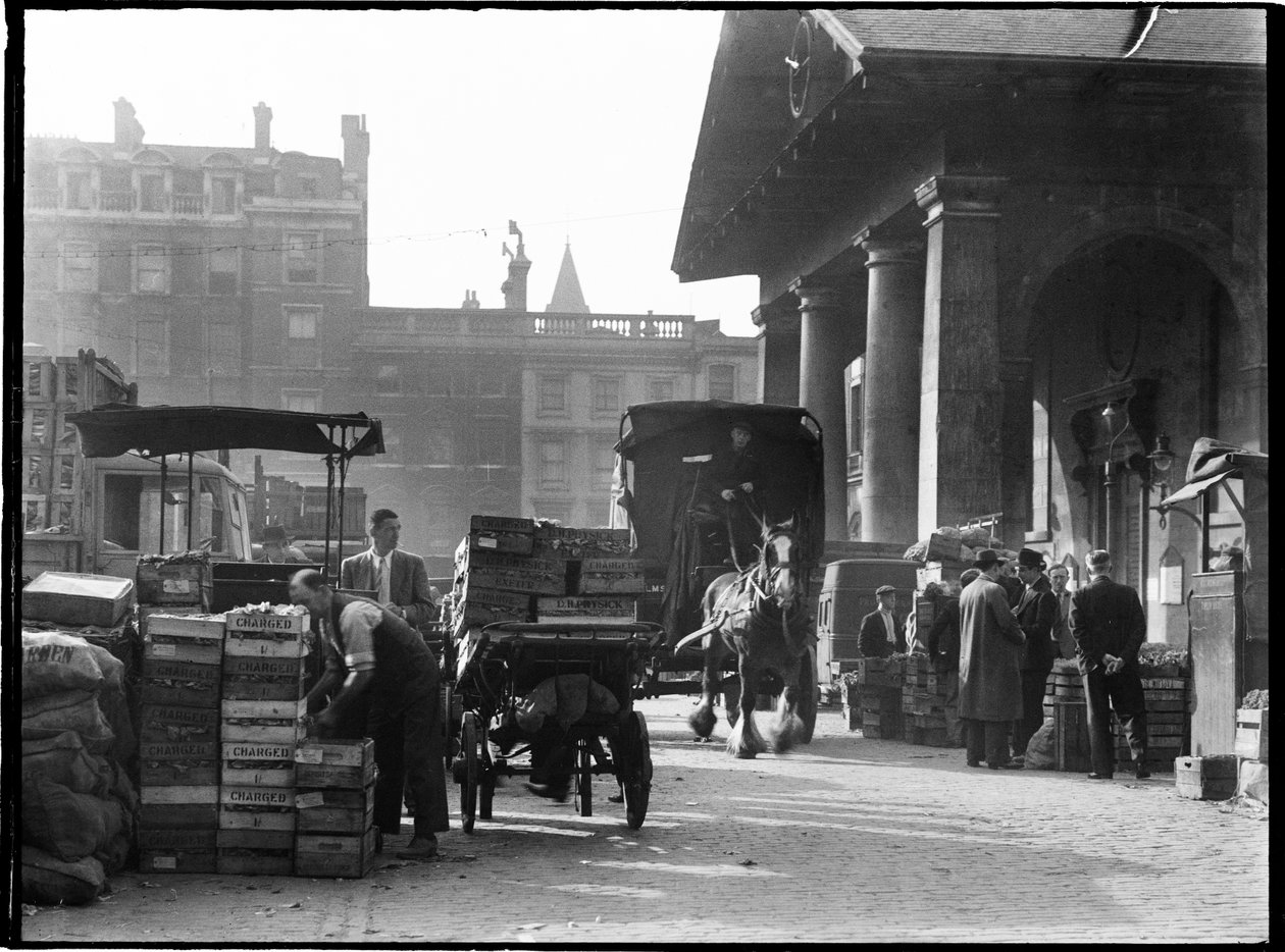 Covent Garden, City of Westminster, Greater London Authority, 1930er Jahre von Charles William Prickett